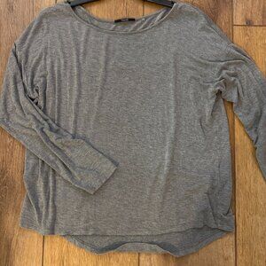 TAHARI Women’s MEDIUM LS Gray Shirt